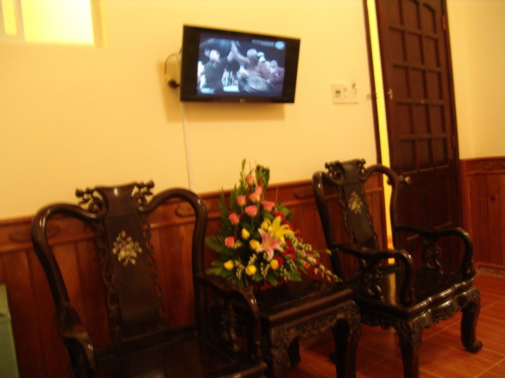 Hue Home Hotel ภายนอก รูปภาพ